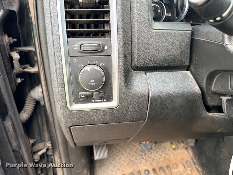 image for item YA3854 2018 Ram 2500 Power Wagon Crew Cab pickup truck