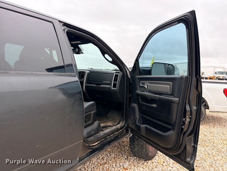 image for item YA3854 2018 Ram 2500 Power Wagon Crew Cab pickup truck