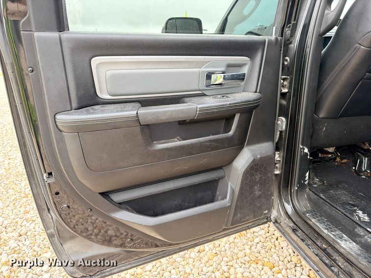 image for item YA3854 2018 Ram 2500 Power Wagon Crew Cab pickup truck