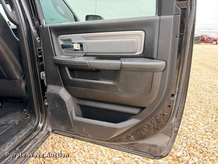 image for item YA3854 2018 Ram 2500 Power Wagon Crew Cab pickup truck