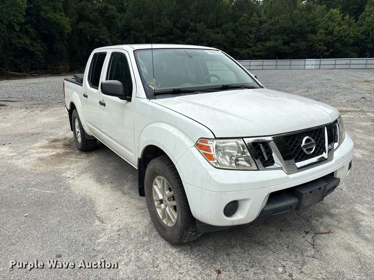 image for item YA3881 2019 Nissan Frontier Crew Cab pickup truck