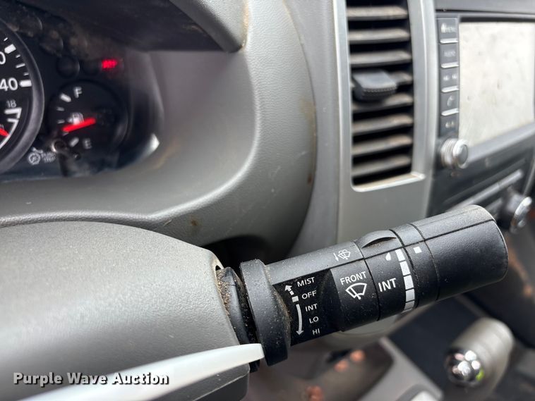 image for item YA3881 2019 Nissan Frontier Crew Cab pickup truck
