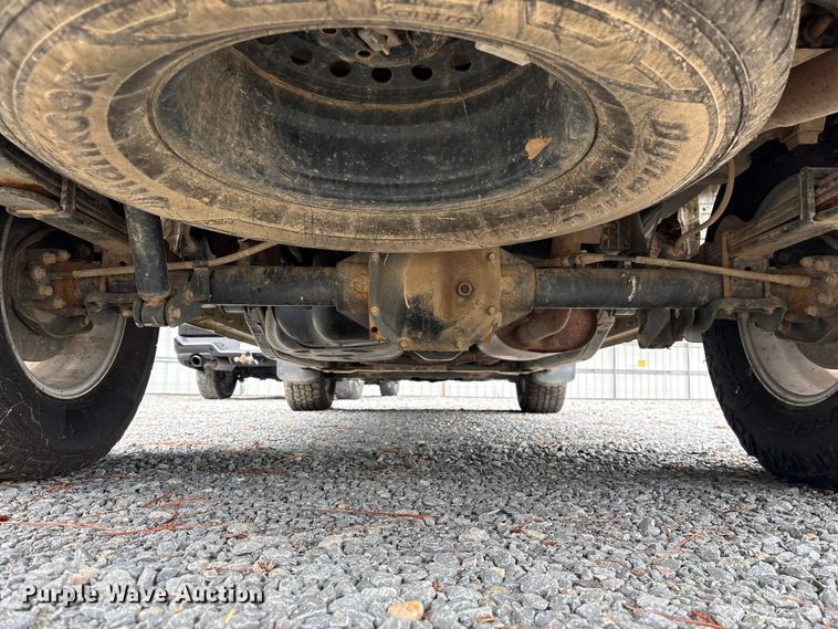image for item YA3881 2019 Nissan Frontier Crew Cab pickup truck