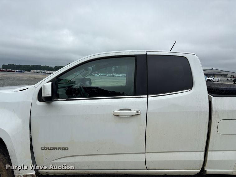 image for item YA3882 2018 Chevrolet Colorado Ext. Cab pickup truck