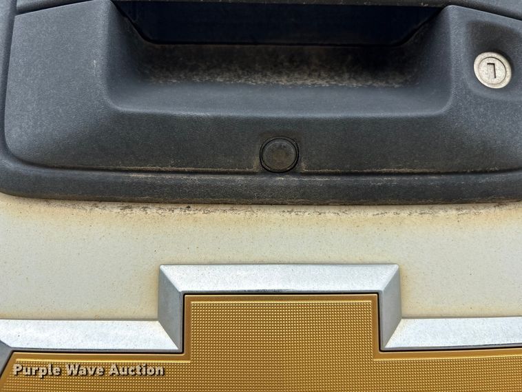 image for item YA3882 2018 Chevrolet Colorado Ext. Cab pickup truck