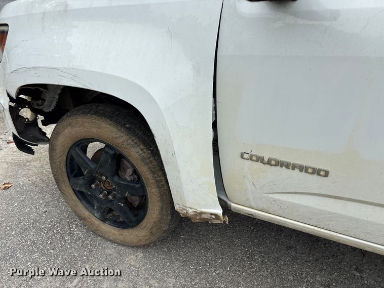 image for item YA3882 2018 Chevrolet Colorado Ext. Cab pickup truck