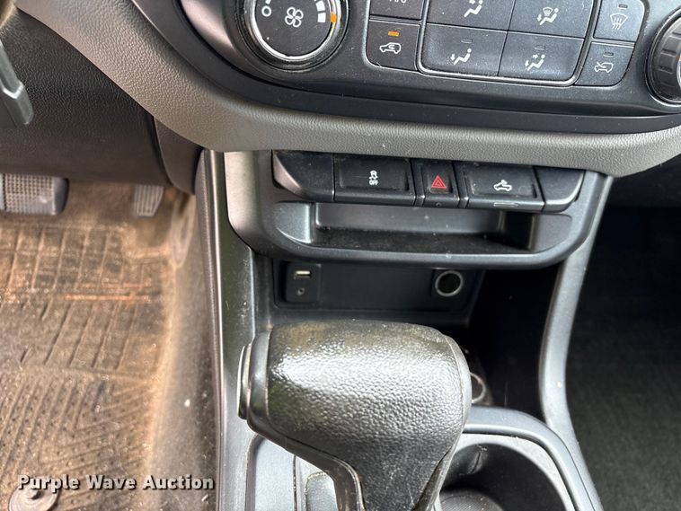 image for item YA3882 2018 Chevrolet Colorado Ext. Cab pickup truck
