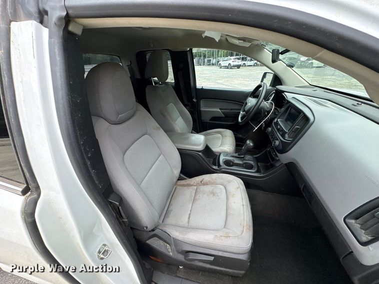 image for item YA3882 2018 Chevrolet Colorado Ext. Cab pickup truck