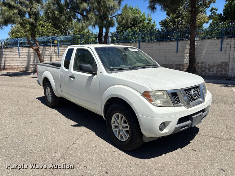 image for item YA3894 2015 Nissan Frontier Crew Cab pickup truck