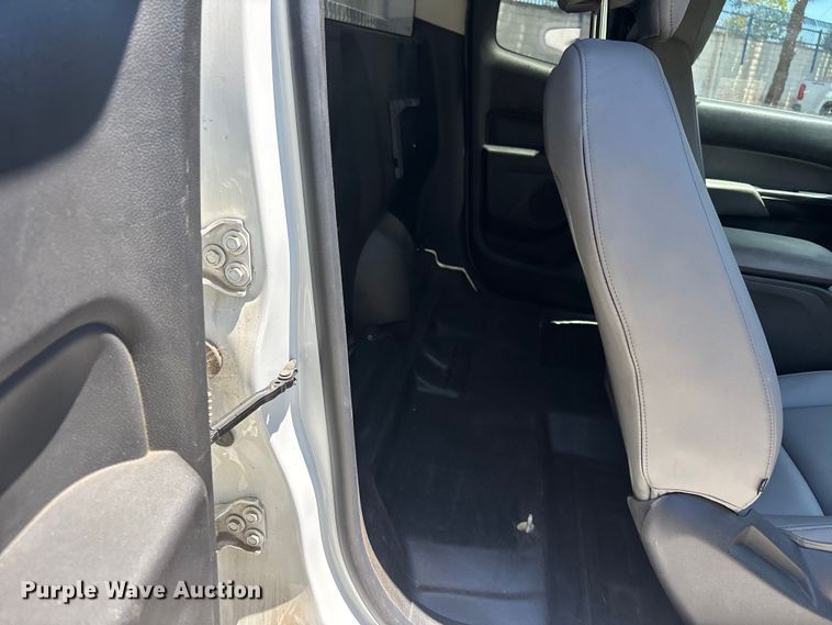 image for item YA3896 2019 Chevrolet Colorado Ext. Cab pickup truck
