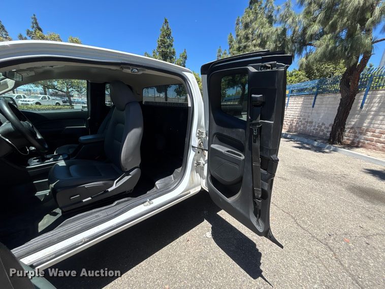 image for item YA3896 2019 Chevrolet Colorado Ext. Cab pickup truck