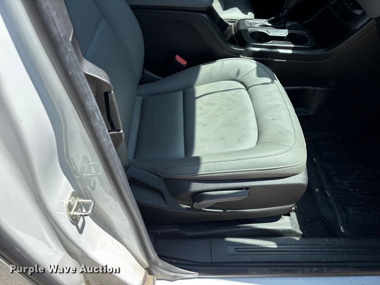 image for item YA3897 2019 Chevrolet Colorado Ext. Cab pickup truck