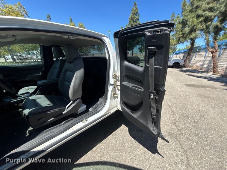image for item YA3897 2019 Chevrolet Colorado Ext. Cab pickup truck