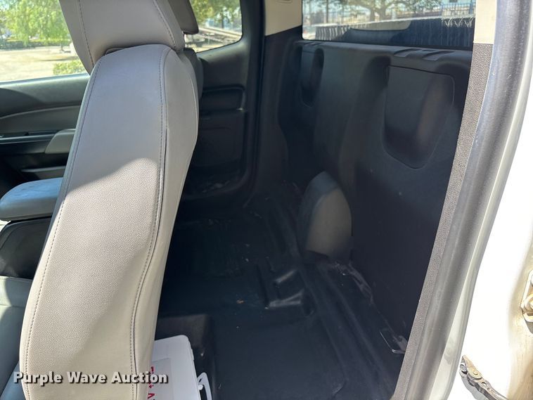 image for item YA3897 2019 Chevrolet Colorado Ext. Cab pickup truck