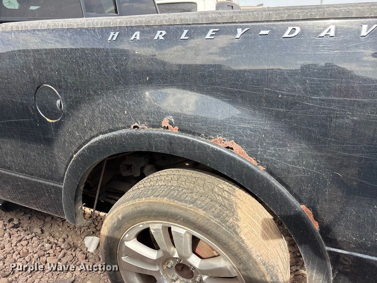 image for item YA3940 2006 Ford F150 Ext. Cab pickup truck