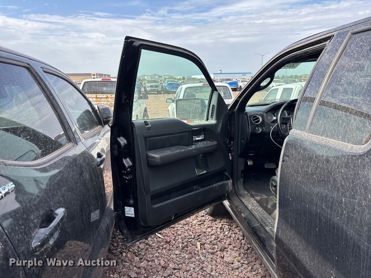 image for item YA3940 2006 Ford F150 Ext. Cab pickup truck