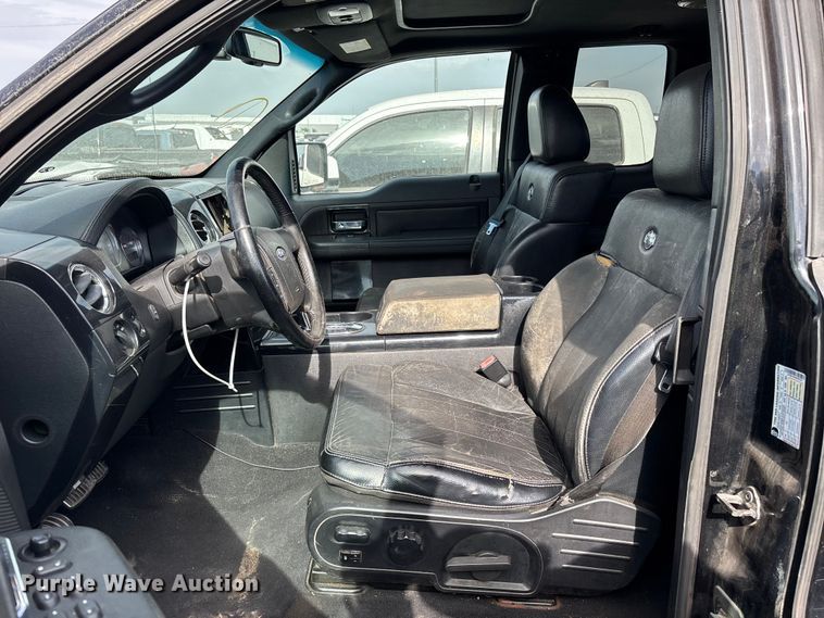 image for item YA3940 2006 Ford F150 Ext. Cab pickup truck