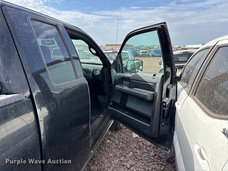 image for item YA3940 2006 Ford F150 Ext. Cab pickup truck
