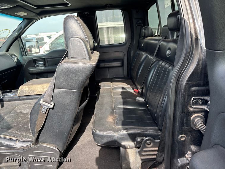 image for item YA3940 2006 Ford F150 Ext. Cab pickup truck