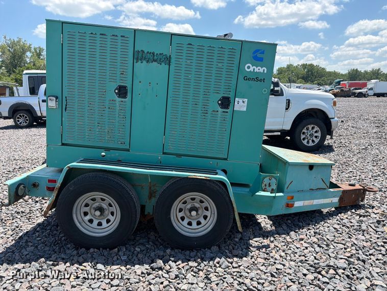 image for item YA4128 1999 Onan DGBC-3378895 generator 