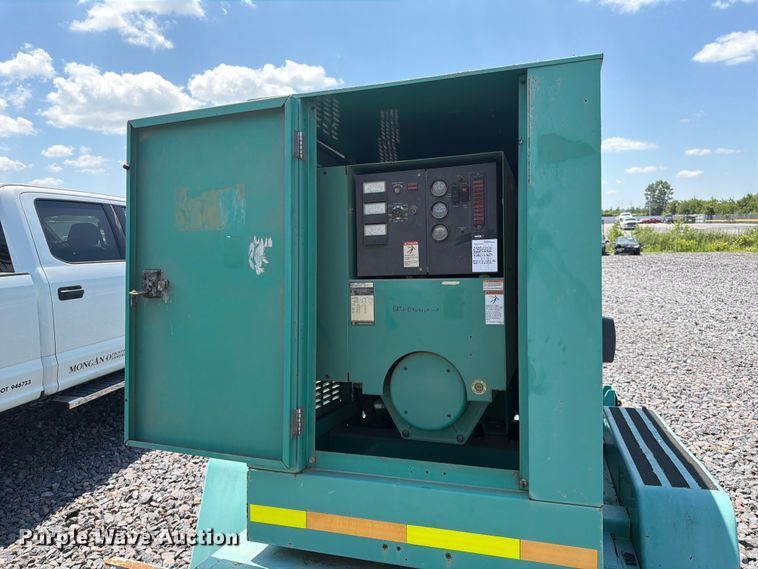 image for item YA4128 1999 Onan DGBC-3378895 generator 