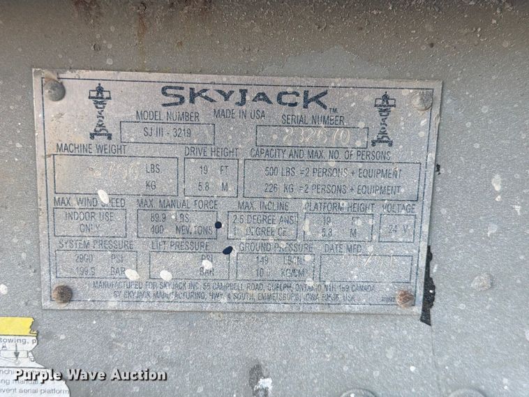image for item DQ7956 2001 Skyjack SJIII 3219 scissor lift