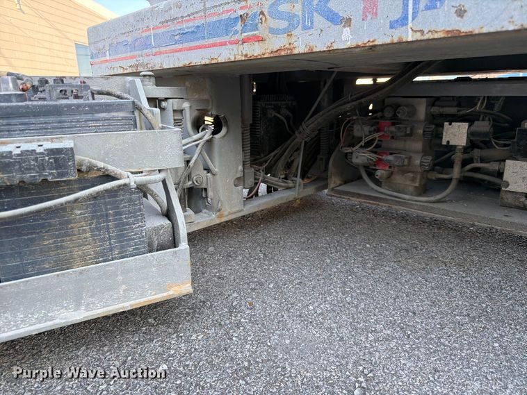 image for item DQ7957 Skyjack SJIII 3219 scissor lift