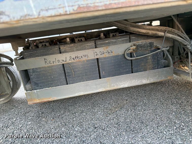 image for item DQ7957 Skyjack SJIII 3219 scissor lift