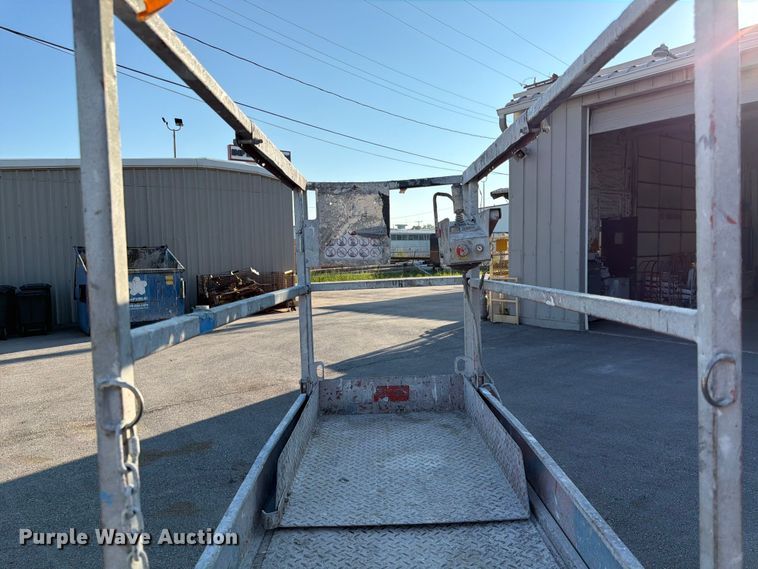 image for item DQ7957 Skyjack SJIII 3219 scissor lift