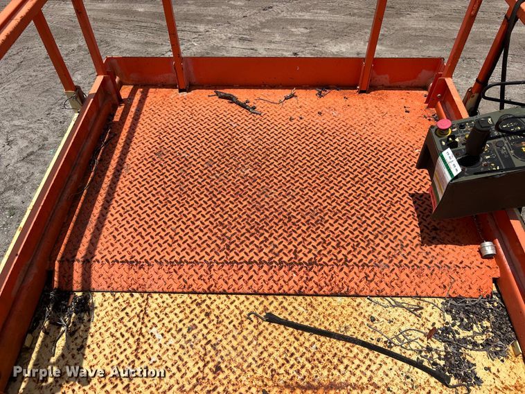 image for item DU6380 2017 JLG 4069LE scissor lift