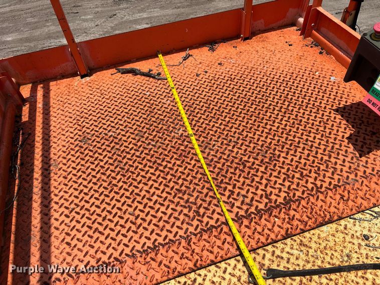 image for item DU6380 2017 JLG 4069LE scissor lift