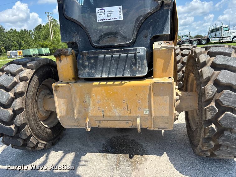 image for item DU6381 2023 Caterpillar 262D3 skid steer loader