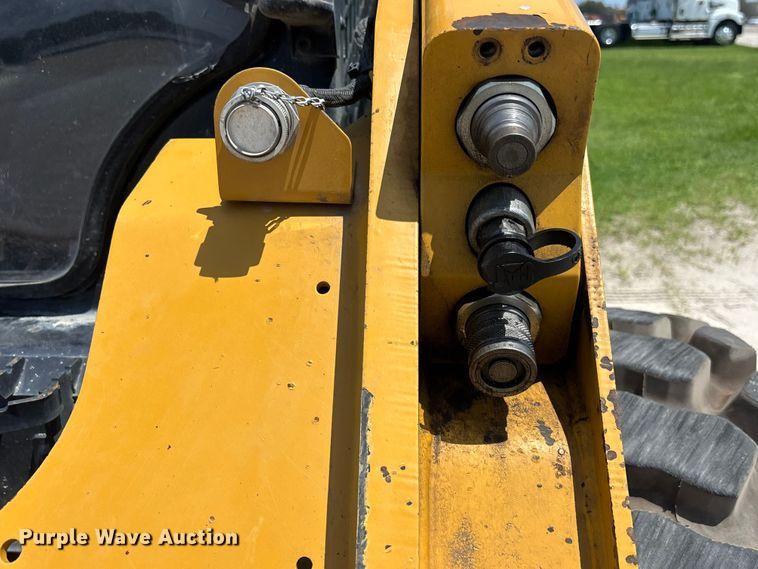 image for item DU6381 2023 Caterpillar 262D3 skid steer loader
