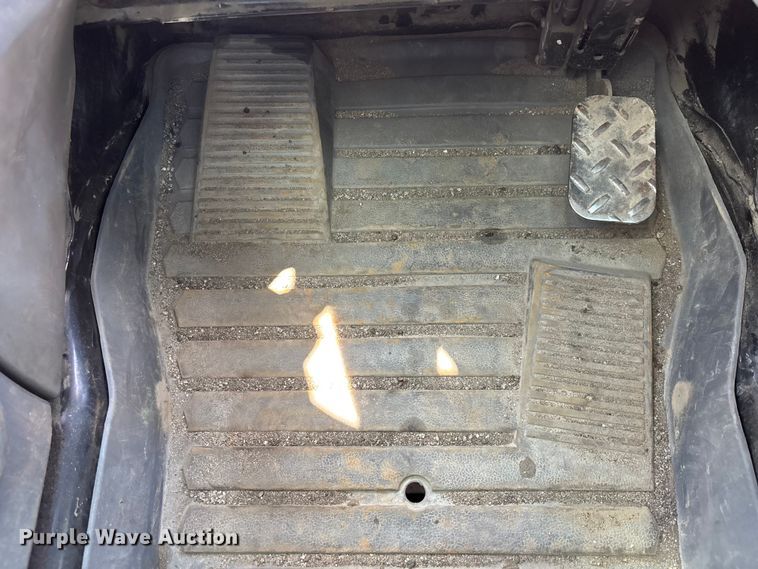 image for item DU6381 2023 Caterpillar 262D3 skid steer loader