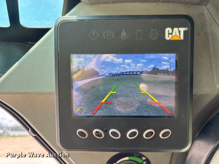 image for item DU6381 2023 Caterpillar 262D3 skid steer loader