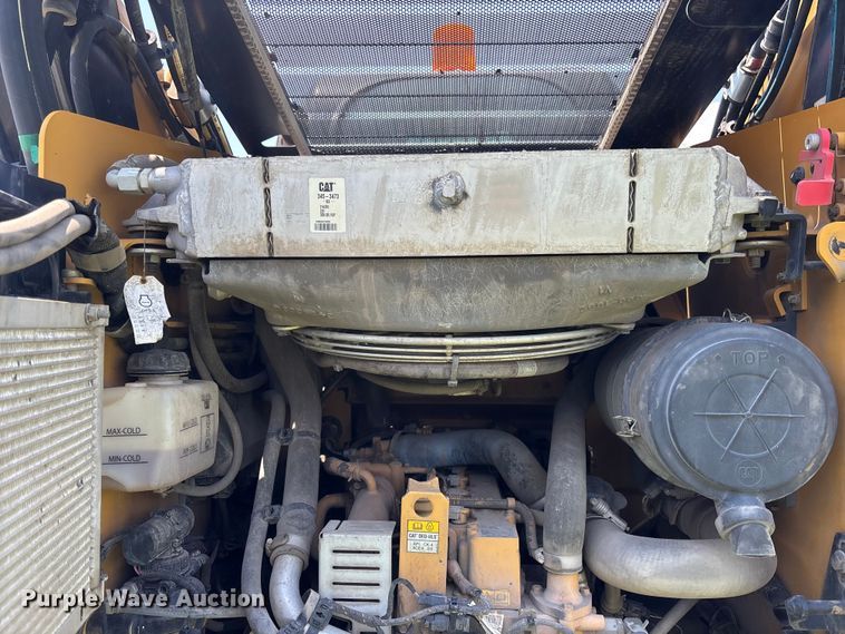 image for item DU6381 2023 Caterpillar 262D3 skid steer loader
