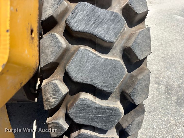 image for item DU6381 2023 Caterpillar 262D3 skid steer loader