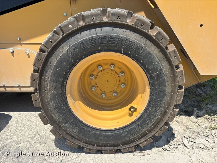 image for item DU6381 2023 Caterpillar 262D3 skid steer loader