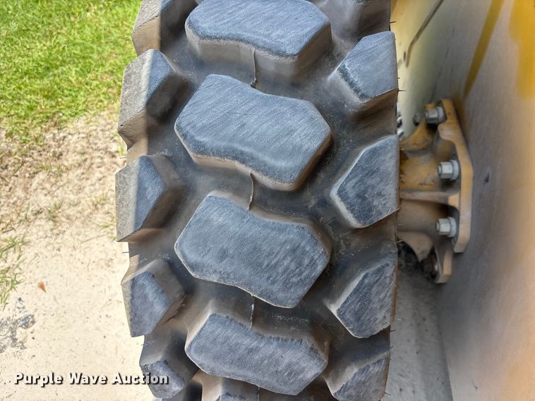 image for item DU6381 2023 Caterpillar 262D3 skid steer loader
