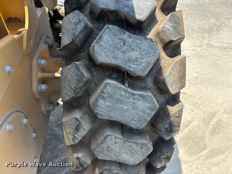 image for item DU6381 2023 Caterpillar 262D3 skid steer loader