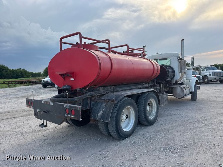 image for item DW6775 1978 Kenworth water truck