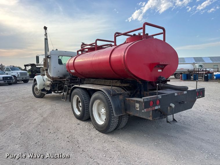 image for item DW6775 1978 Kenworth water truck