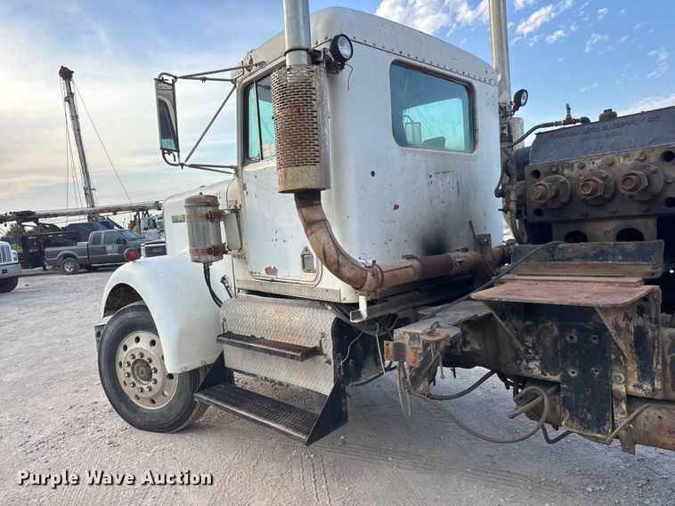 image for item DW6775 1978 Kenworth water truck