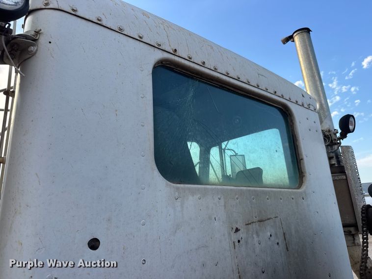 image for item DW6775 1978 Kenworth water truck