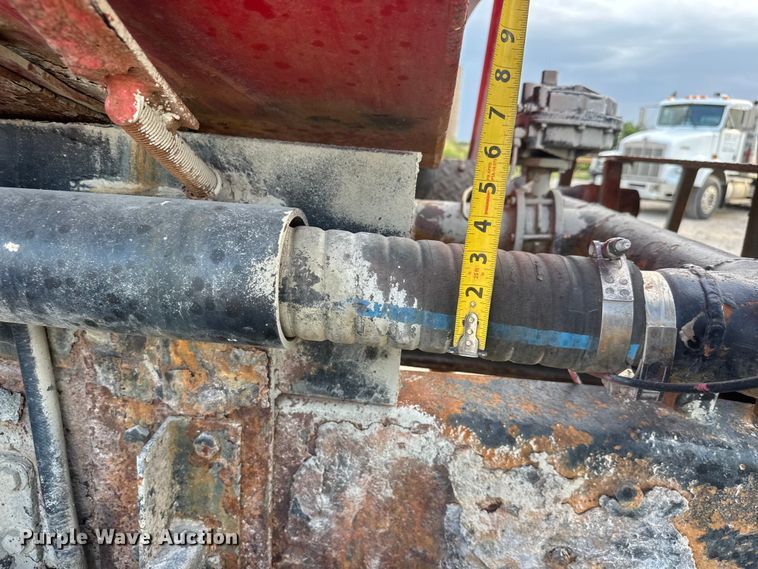 image for item DW6775 1978 Kenworth water truck