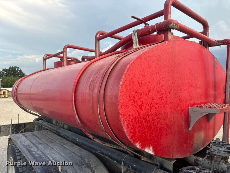 image for item DW6775 1978 Kenworth water truck