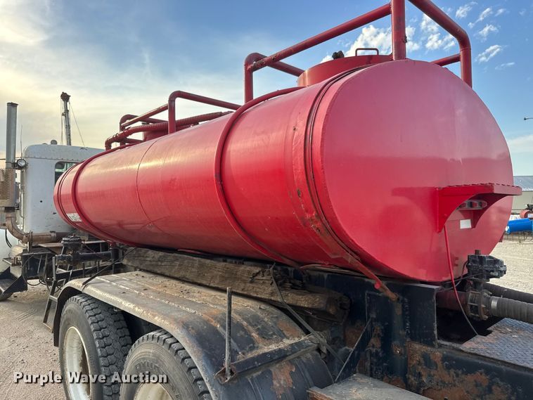 image for item DW6775 1978 Kenworth water truck