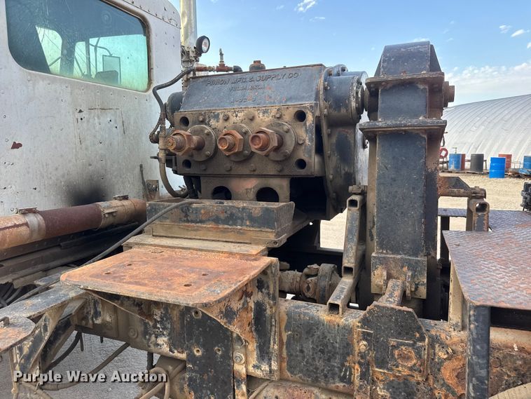 image for item DW6775 1978 Kenworth water truck
