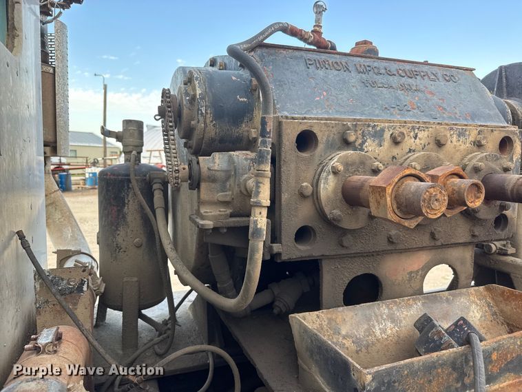image for item DW6775 1978 Kenworth water truck