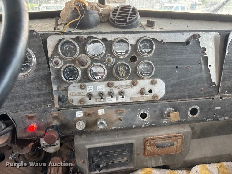 image for item DW6775 1978 Kenworth water truck